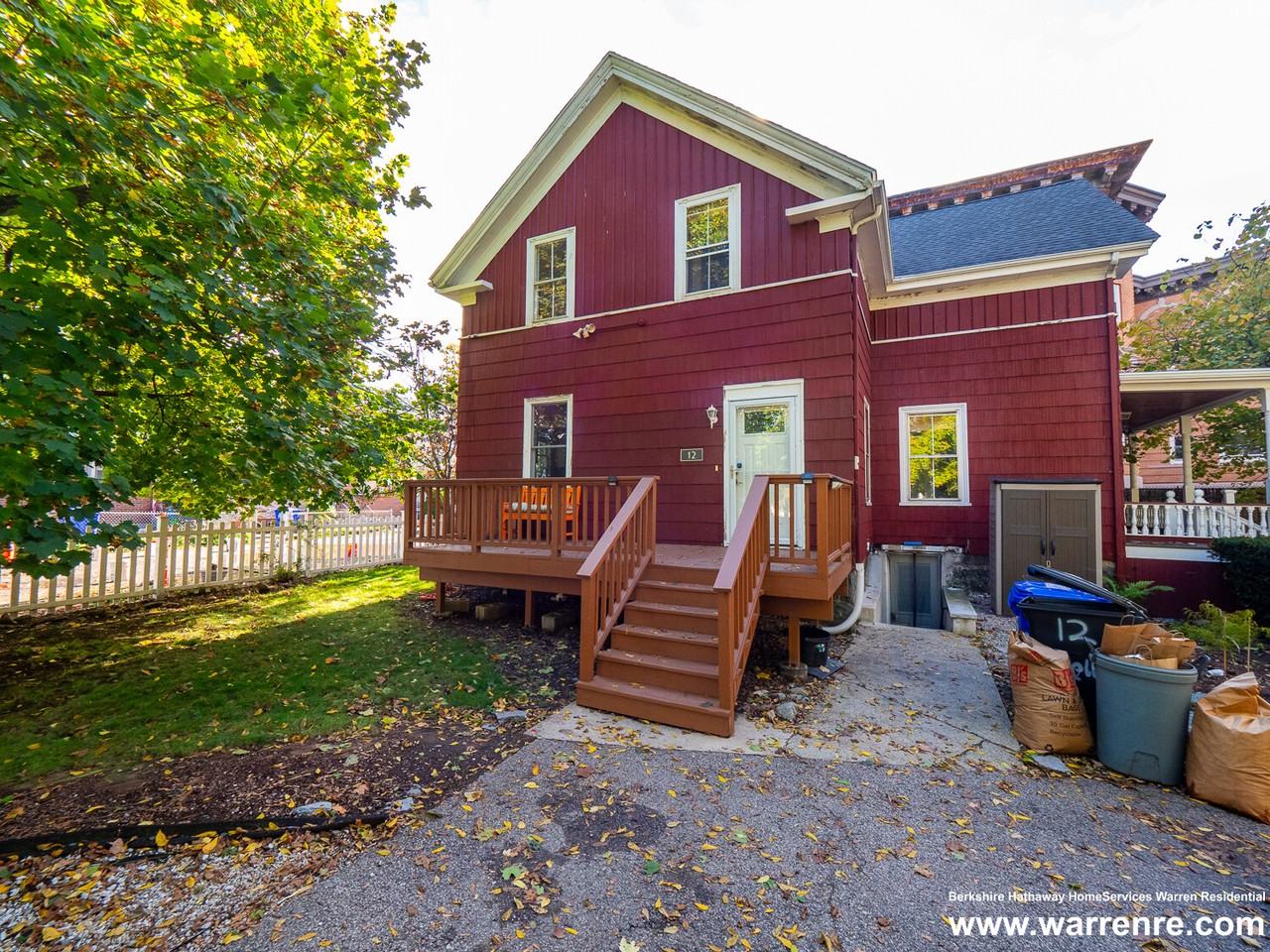 12 Adella Pl - Photo 4 of 38