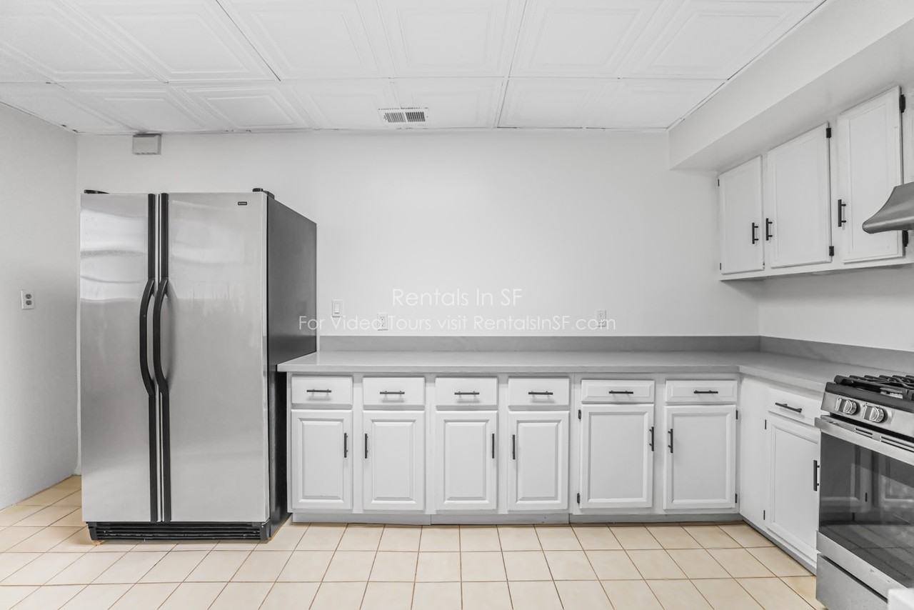 2329 Funston Ave - Photo 4 of 35