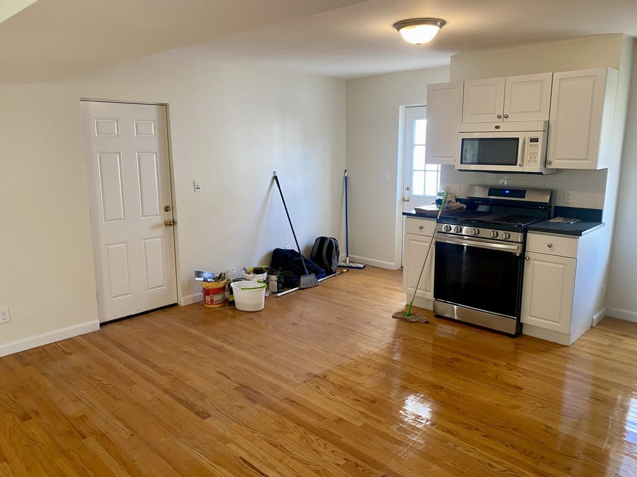 123 Thorndike St #2L - Photo 3 of 19