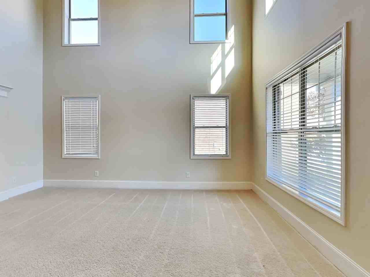 7770 Harbison Hollow Ln - Photo 4 of 25