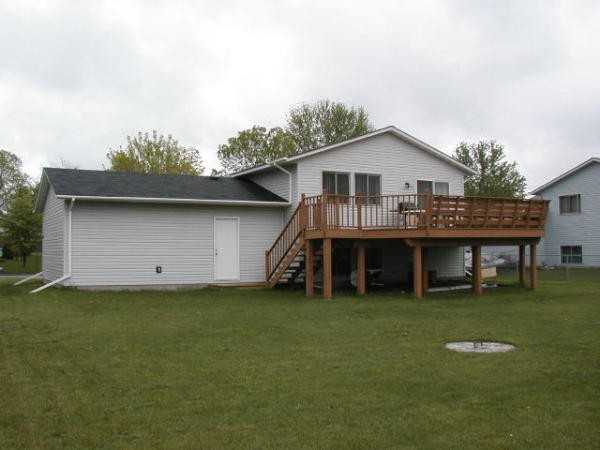 1733 Lincoln Avenue - Photo 2 of 20