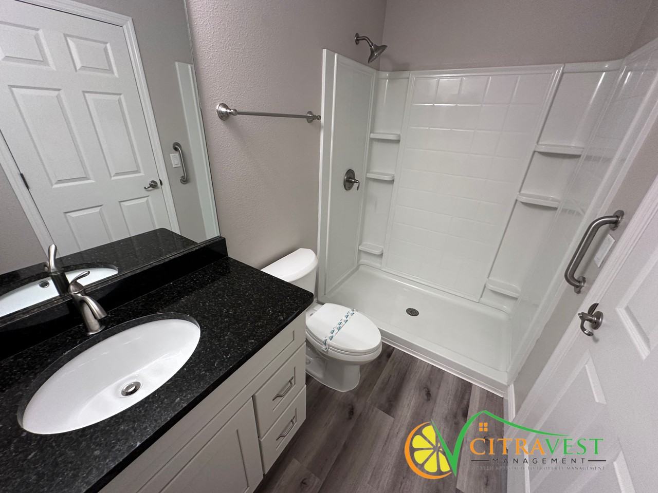 8026 N Voyager Dr - Photo 4 of 11