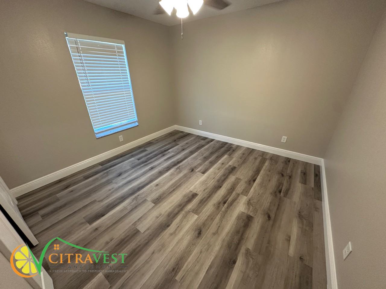 8026 N Voyager Dr - Photo 7 of 11