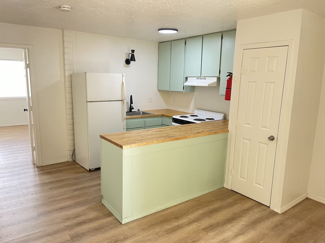 3437 Aztec Rd Ne - Photo 2 of 23