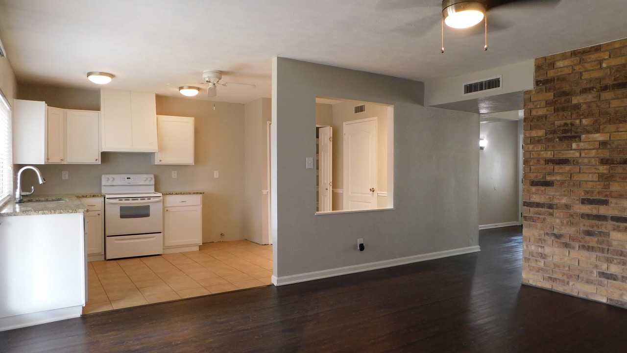 3816 Mulberry Ln - Photo 5 of 20