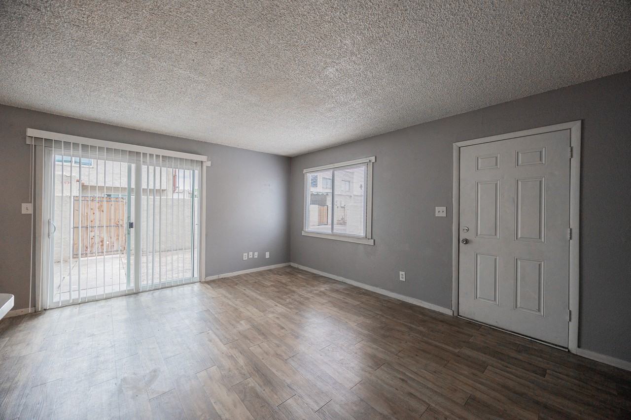 5440 W Belleview St - Photo 5 of 18