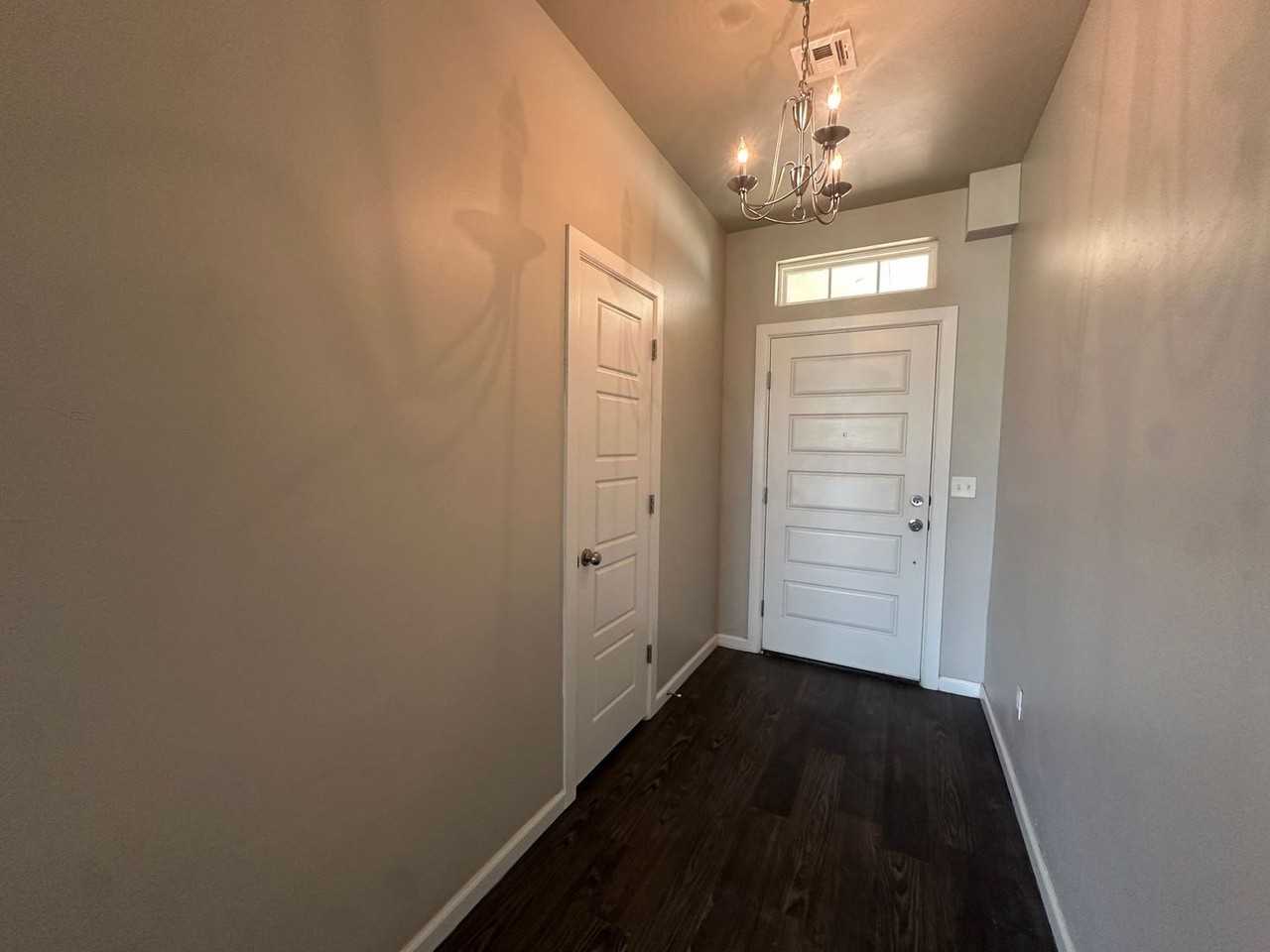 731 Sw 14th St - Photo 2 of 50