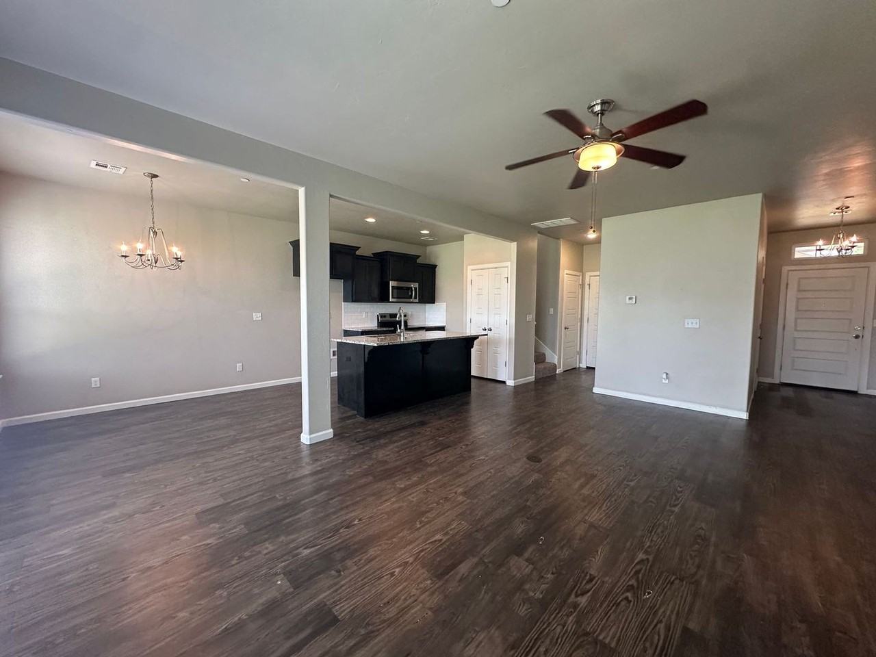 731 Sw 14th St - Photo 4 of 50