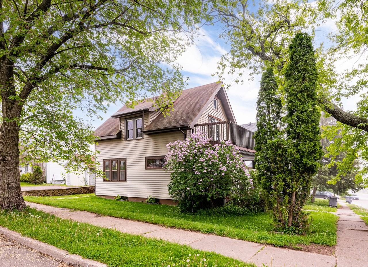 930 North 12th Avenue East - Photo 2 of 19