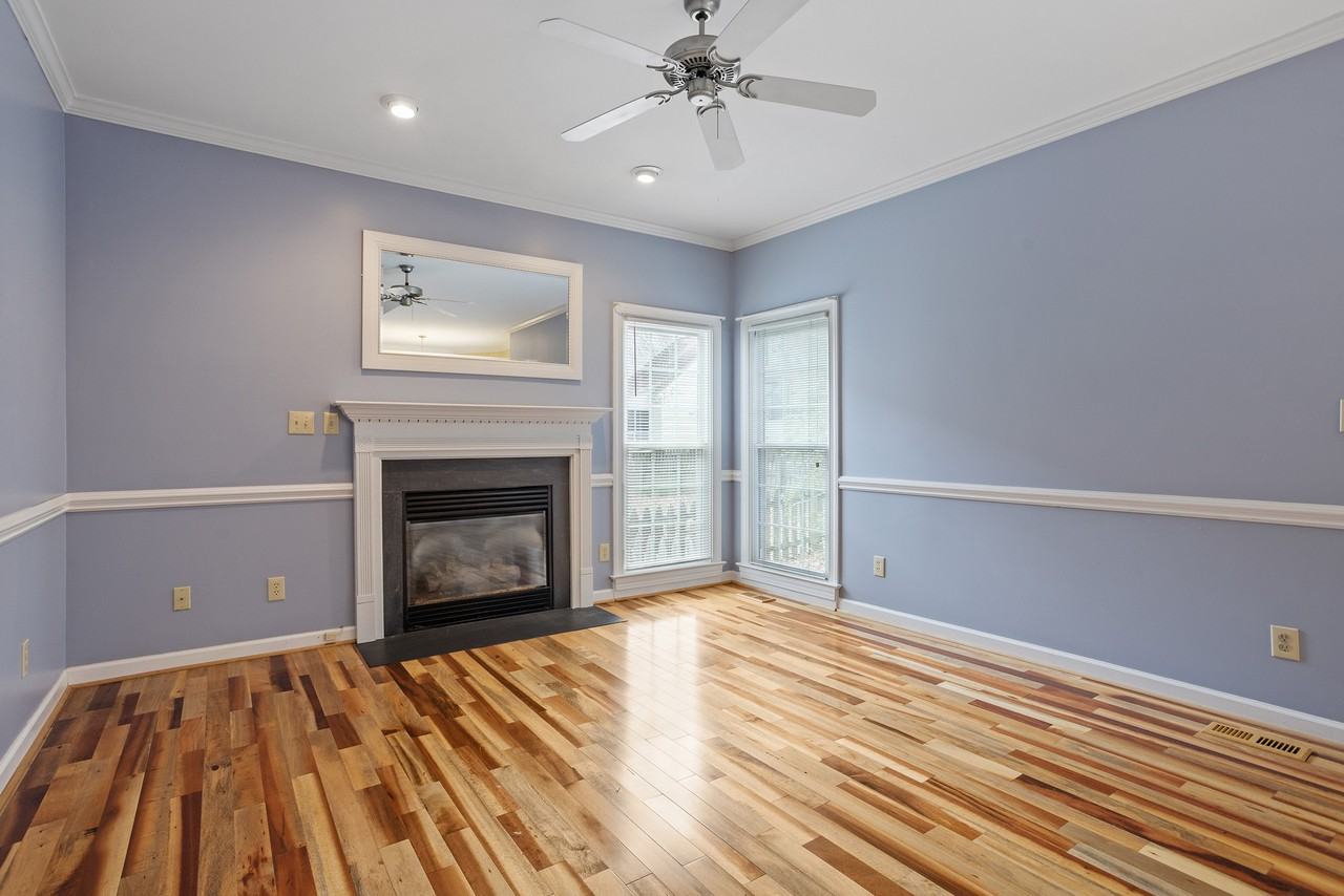 2021 Shadow Creek Dr - Photo 7 of 34