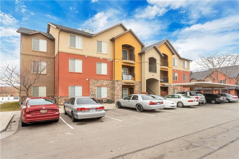 952 Ws #301 - Photo 2 of 18