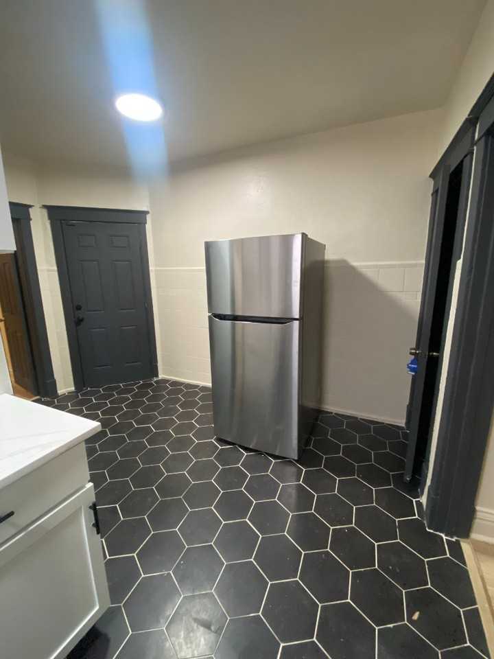 2037 Maury Avenue #A - Photo 6 of 12