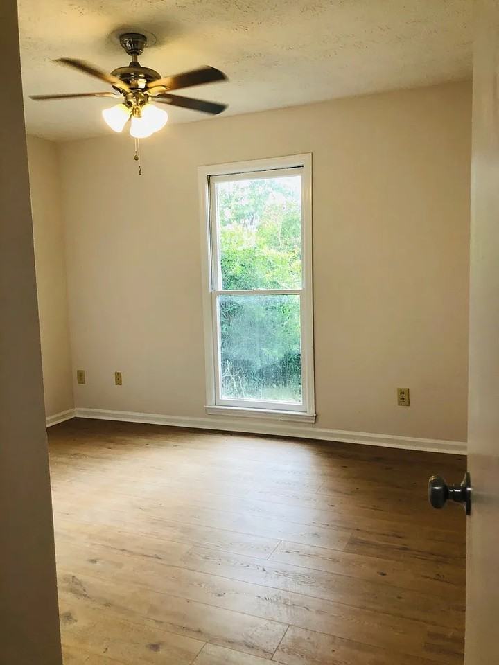 875 Arlington Drive - Photo 3 of 13