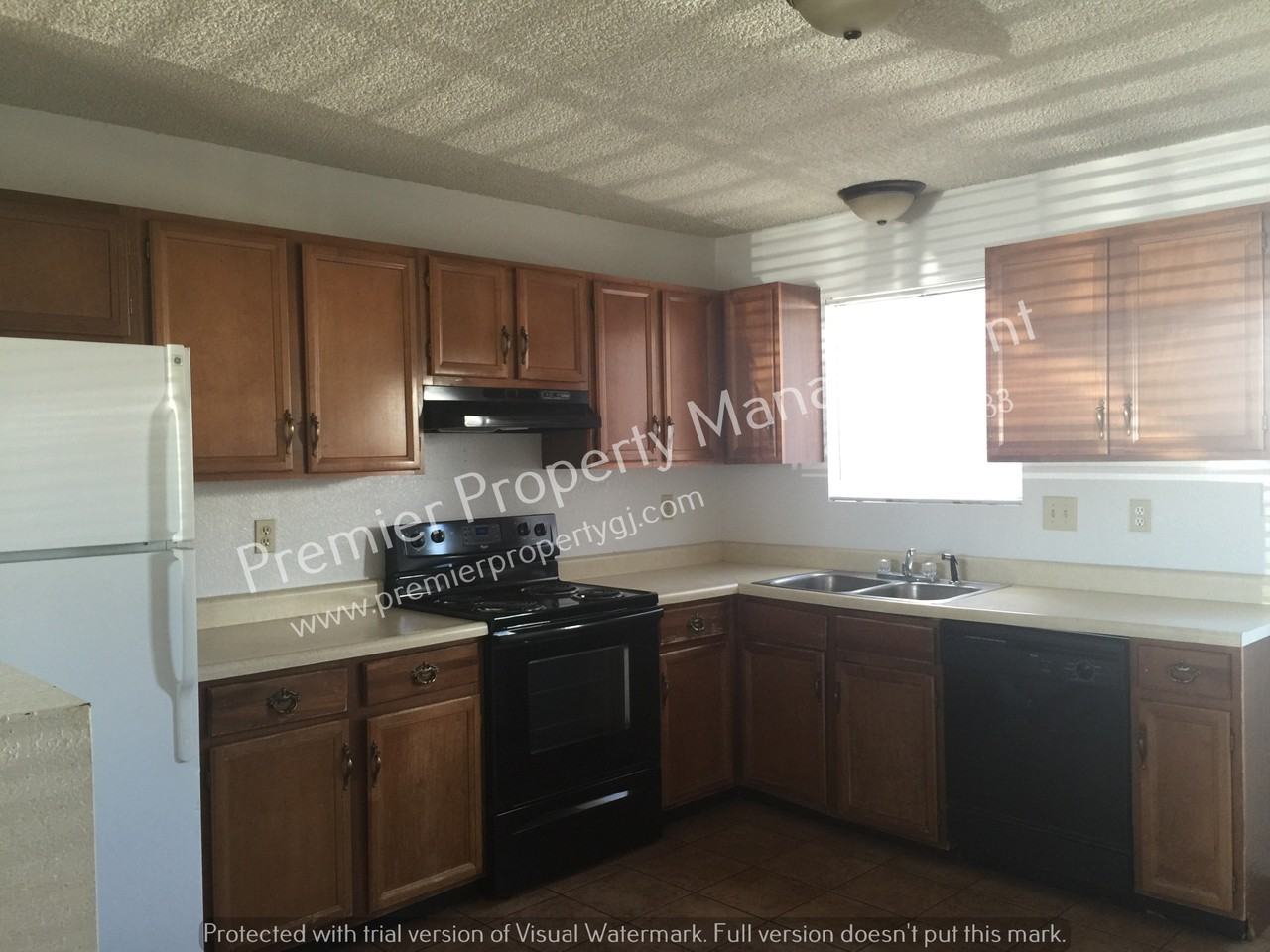 544 Coranado Court - Photo 3 of 8