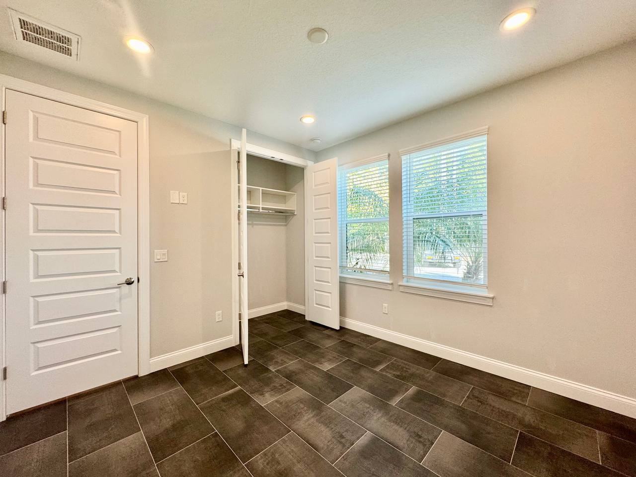 4215 W North A St #5 - Photo 5 of 37