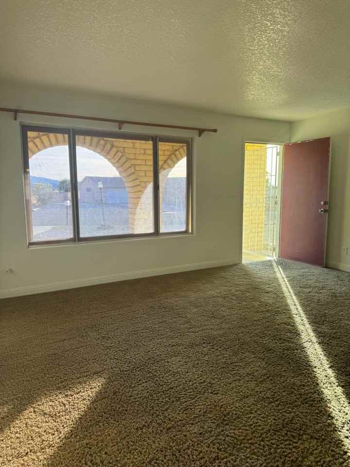 1971 Cliffrose Drive - Photo 2 of 20