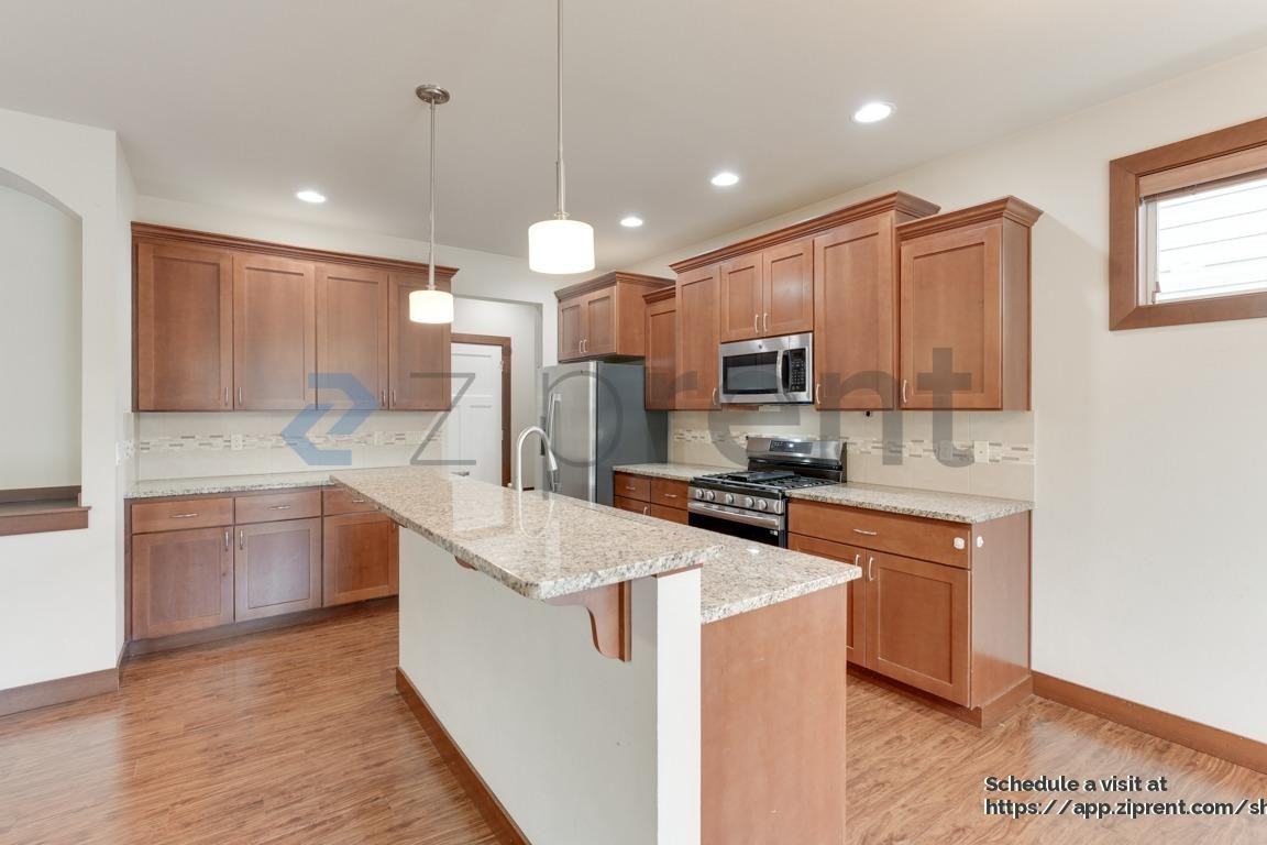 1207 145th St Sw #1 - Photo 7 of 29