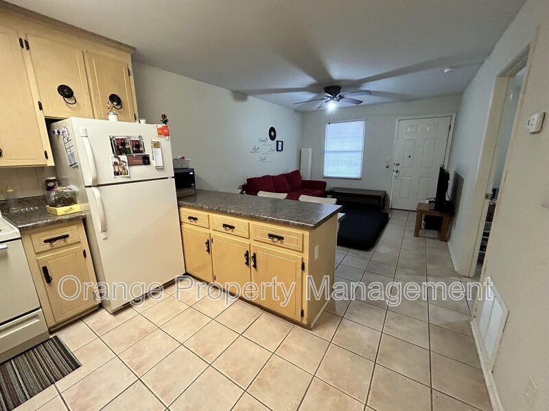 204 Calhoun Street #20 - Photo 5 of 11