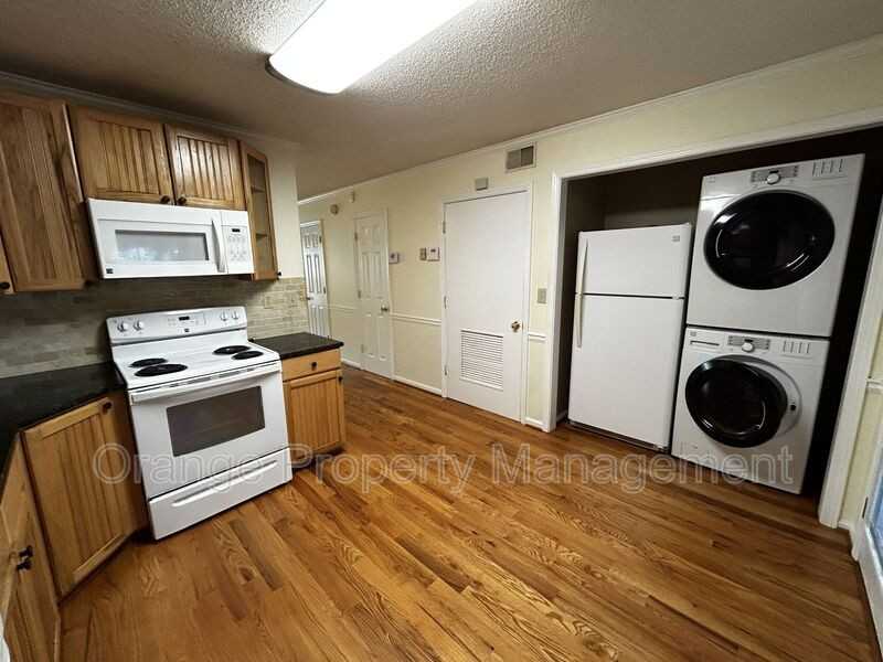 106 Sunset Avenue #9 - Photo 5 of 16