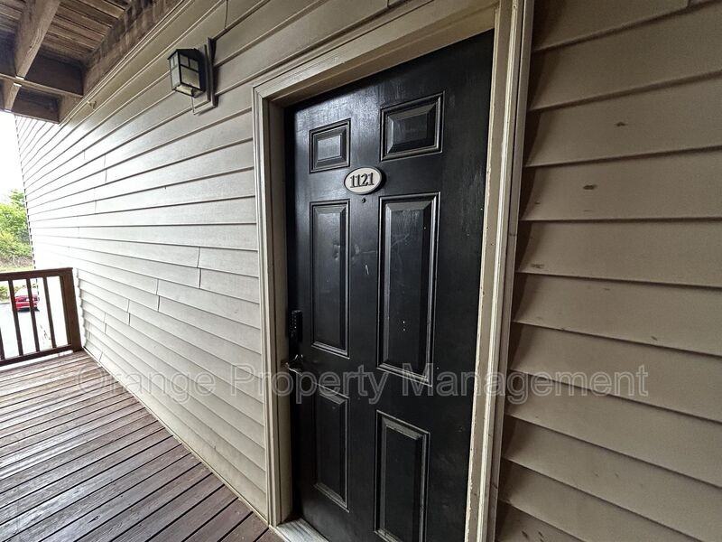 1121 Harts Ridge Drive - Photo 2 of 17