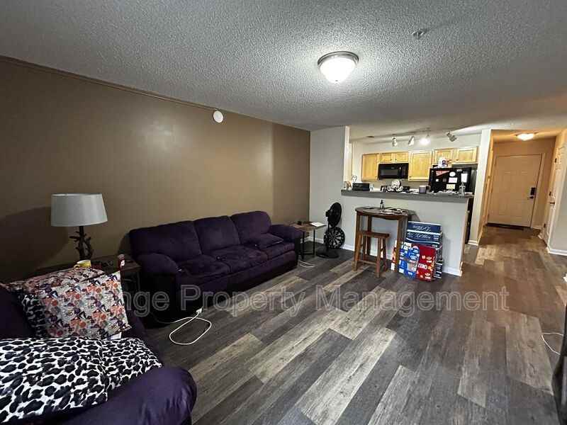 1121 Harts Ridge Drive - Photo 6 of 17