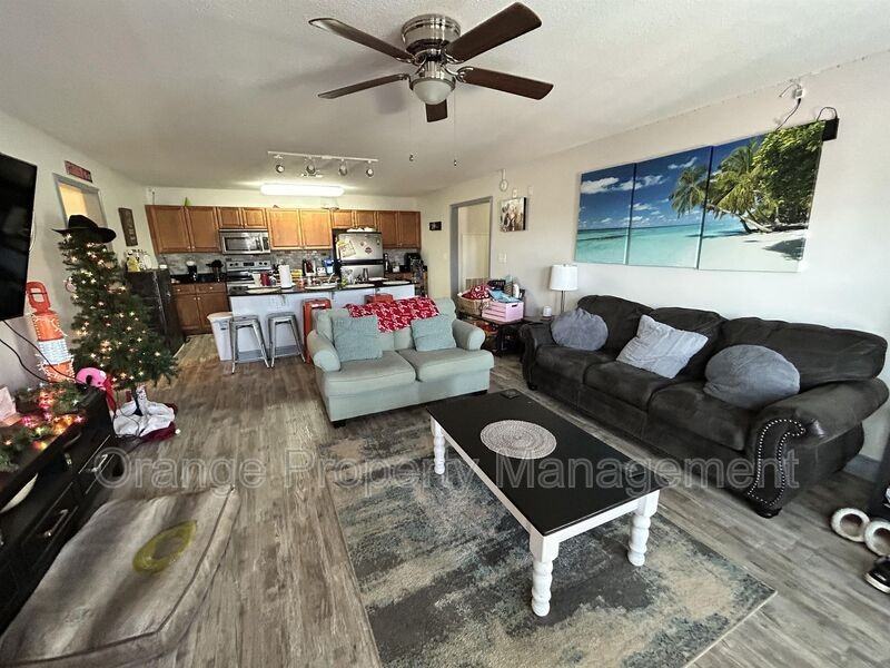 1611 Muscovy Way - Photo 3 of 15