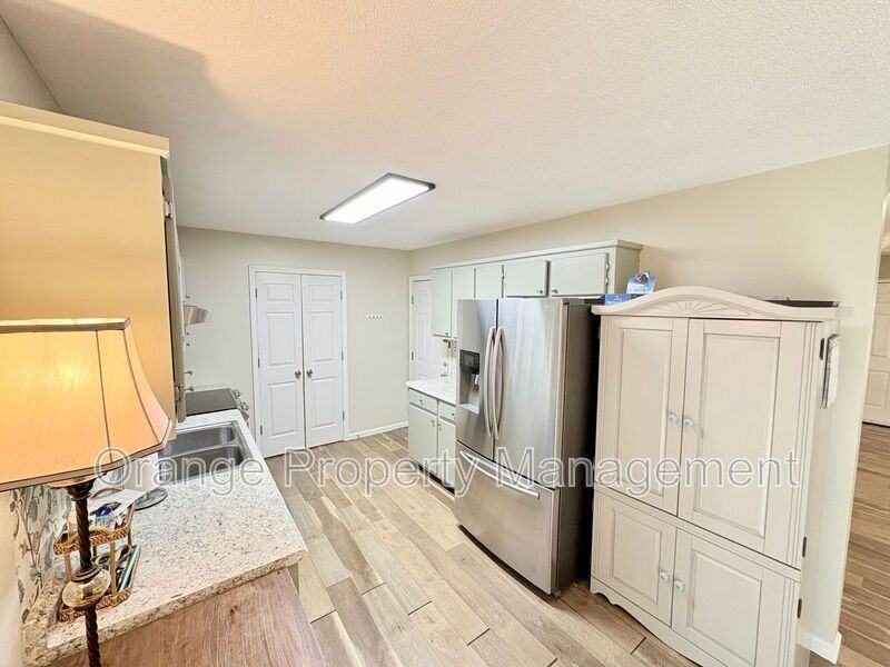 415 Mayfield Drive - Photo 7 of 24