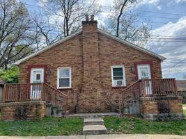 featured image of 8836 Graceland Avenue