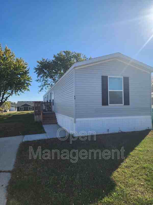 511 East 1st Street - Photo 4 of 10