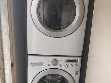 776 Manhattan Beach Blvd #B - Photo 4 of 6