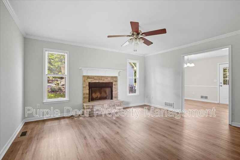 4201 Autumn Lake Dr - Photo 4 of 36