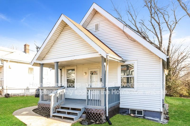 5470 Hamilton Avenue - Photo 2 of 22