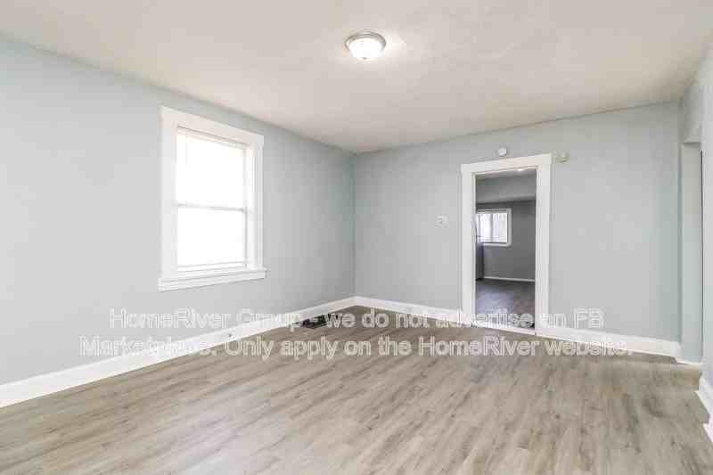 5470 Hamilton Avenue - Photo 6 of 22