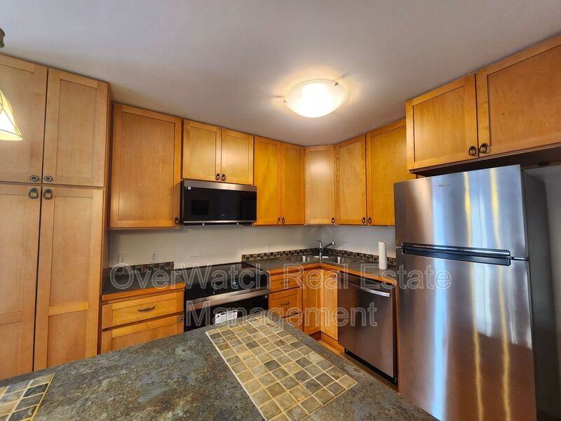 140 Eagle St #202 - Photo 2 of 9