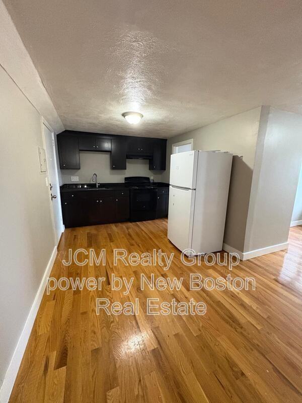 108 Franklin Street - Photo 3 of 28