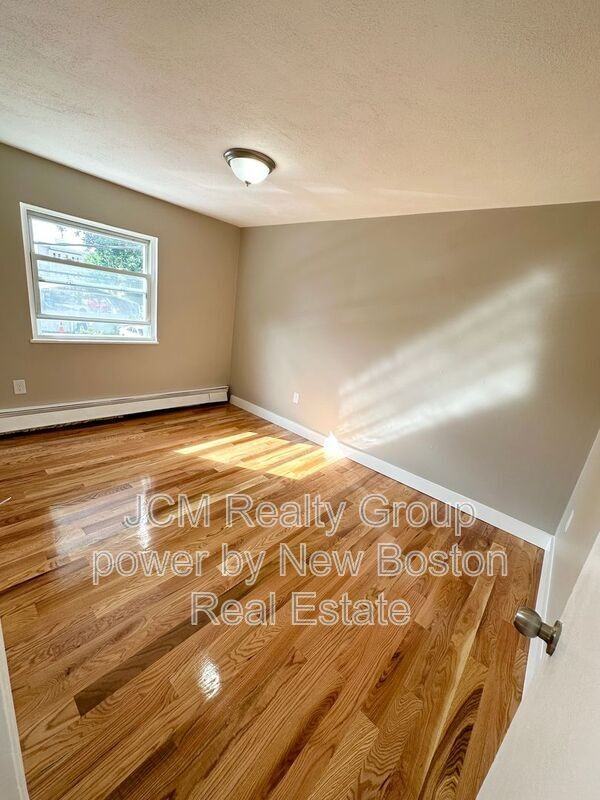 108 Franklin Street - Photo 4 of 28