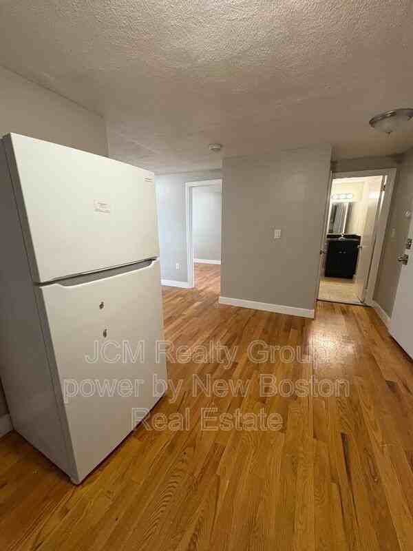 108 Franklin Street - Photo 6 of 28