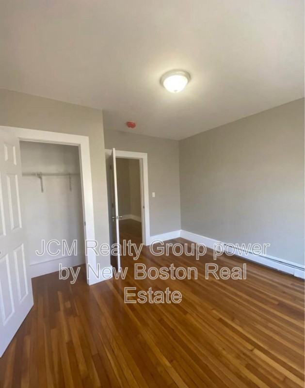 23 Mall Street - Photo 5 of 26