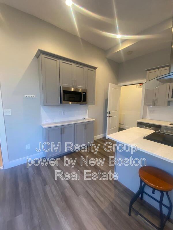 189 Washington Avenue #1UNIT2 - Photo 4 of 11