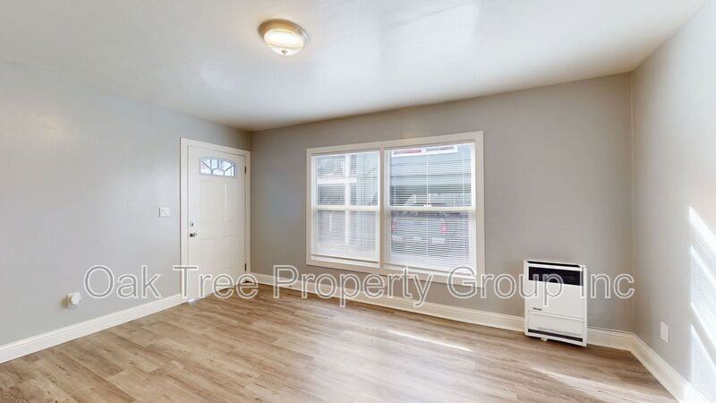 694 Sycamore St #B - Photo 4 of 21