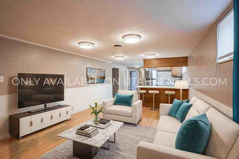 6773 Sw #B - Photo 5 of 20