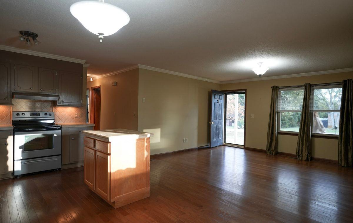 116 Harriet Ln - Photo 6 of 13