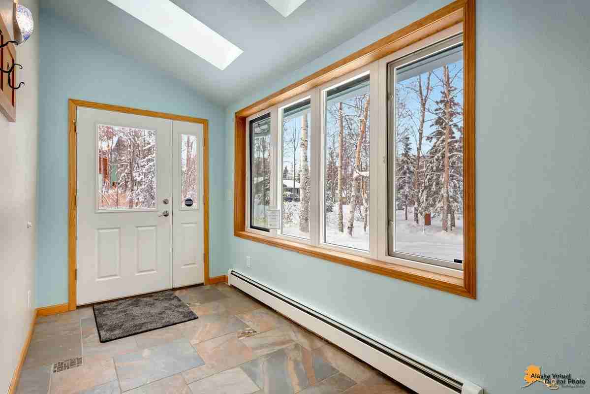 13021 Ridgeview Drive - Photo 3 of 27