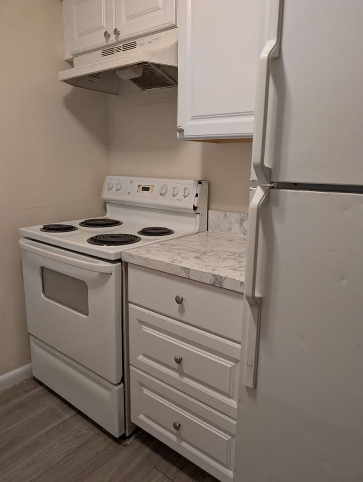 6934 Southwest 17th Place - Photo 5 of 11