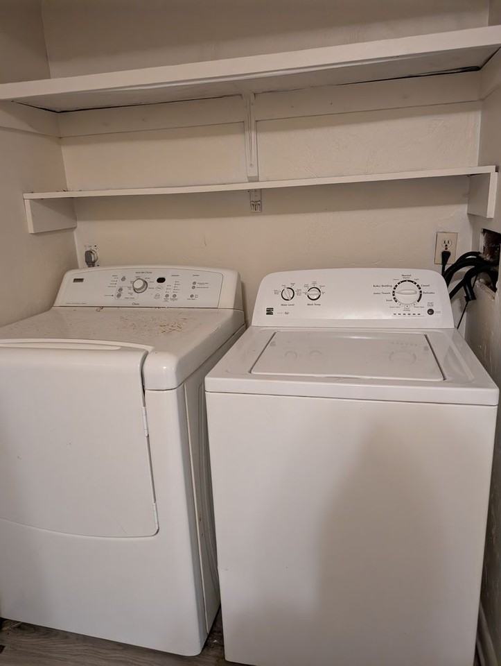 6934 Southwest 17th Place - Photo 6 of 11