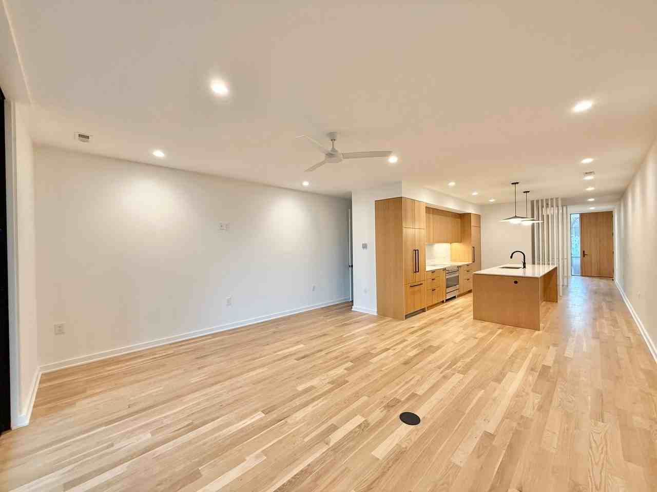 511 S Bloodworth St - Photo 7 of 30