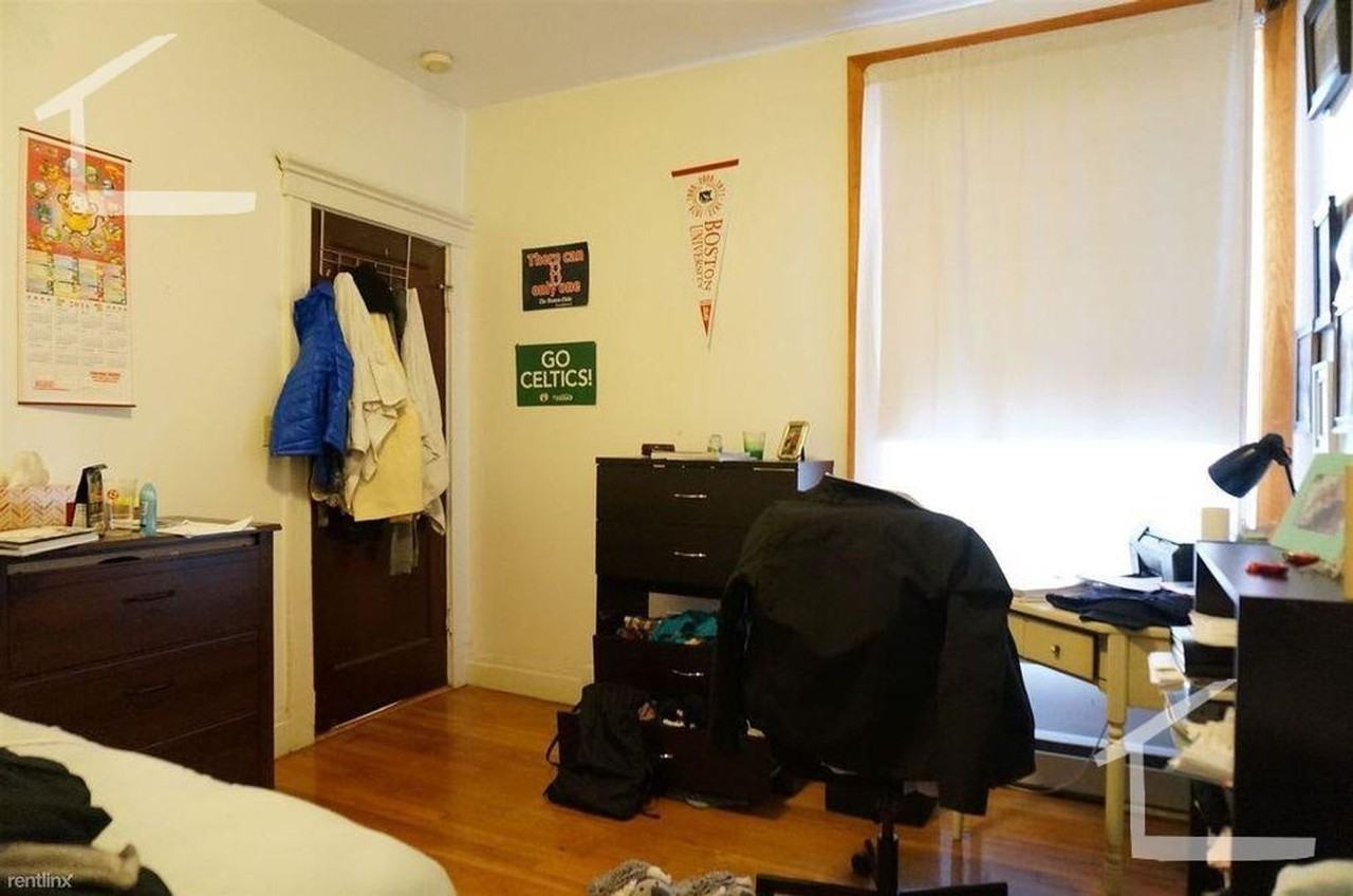 156 Thorndike Street - Photo 4 of 13