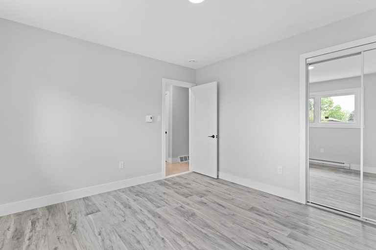 45 Morenz Cres #1 - Photo 6 of 19