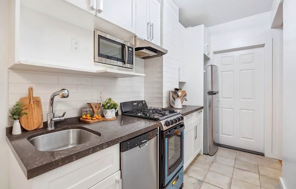 Fulton St #4E - Photo 2 of 6