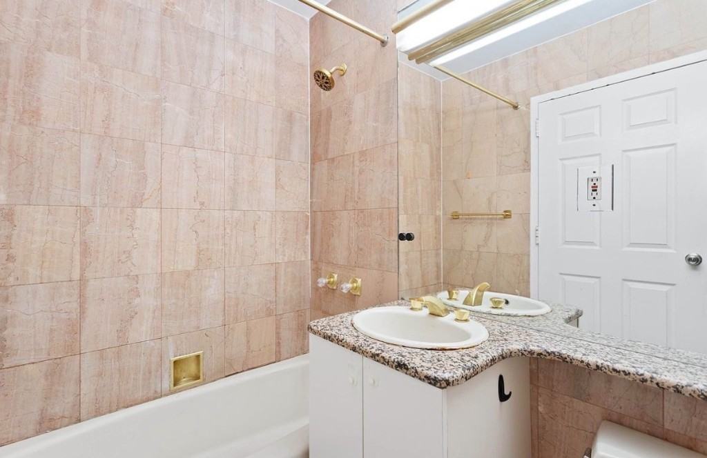 Fulton St #12C - Photo 4 of 6